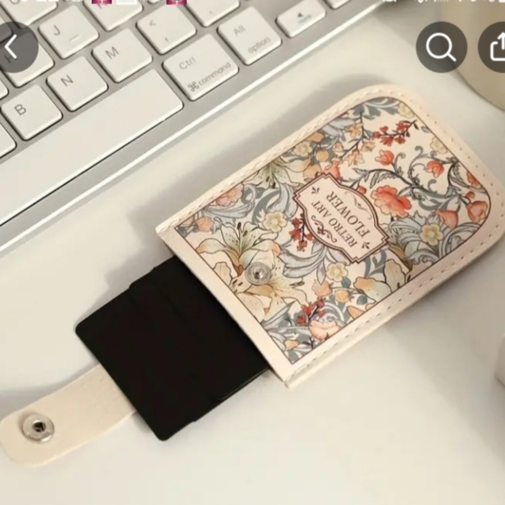 Pull Out Card Holder Wallet Vintage Bohemian Design RFID Blocking NWT - Picture 3 of 5